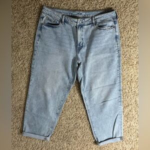 NWOT - Old Navy Women’s High Rise OG Loose Cuffed Light Blue Jeans